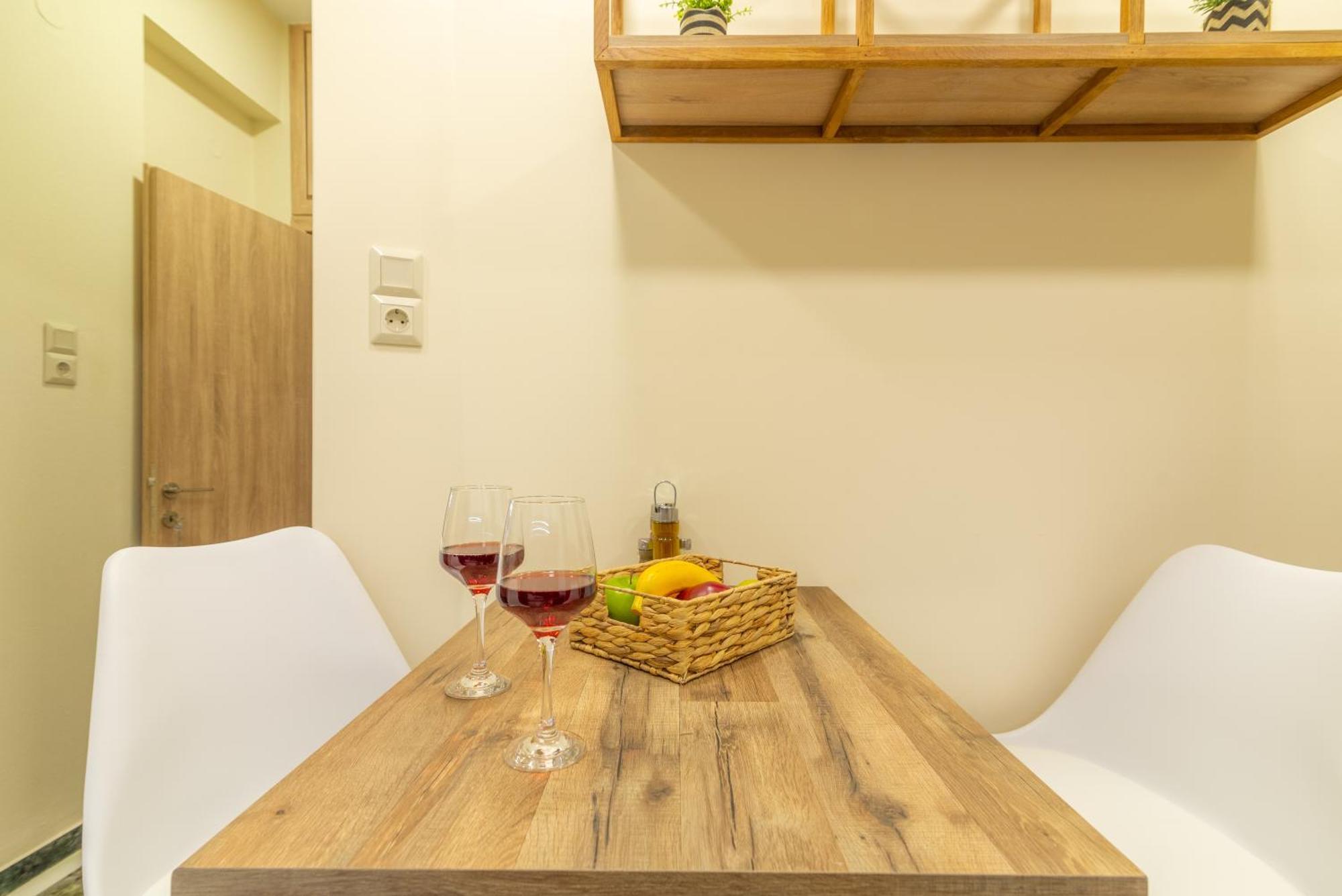 New Renovated Apt In City Center Heraklion Exterior foto