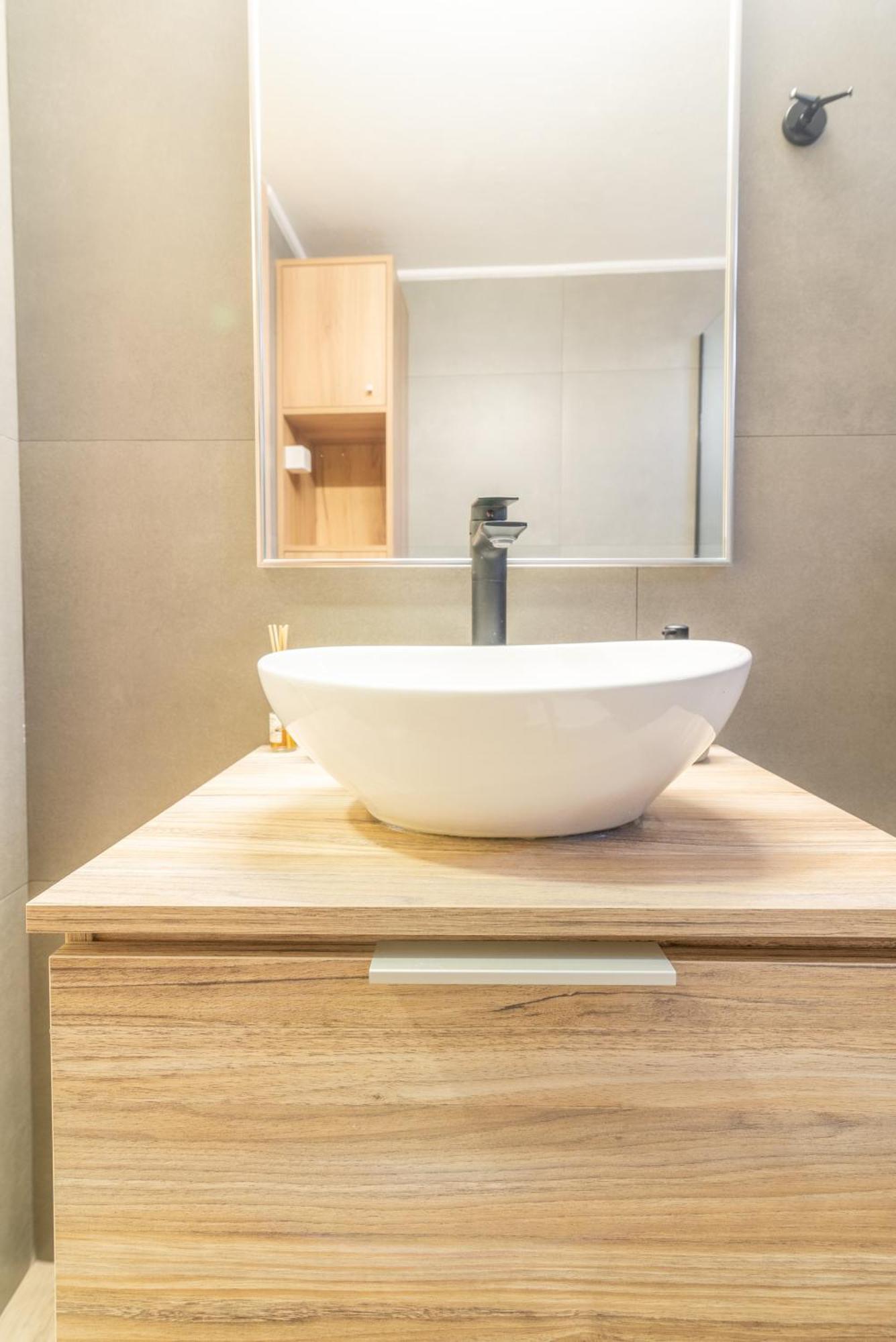 New Renovated Apt In City Center Heraklion Exterior foto